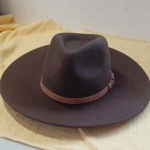 Brown Wide Brim Hat with Tan Band